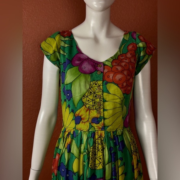 Rene derby Colorful Floral Women's Dress Size Medium. E96 - Picture 13 of 13